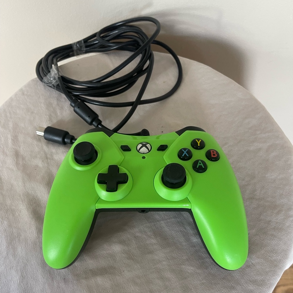 Xbox One Power A Wired Gaming Controller Green Microsoft 1428124-01 Paddle